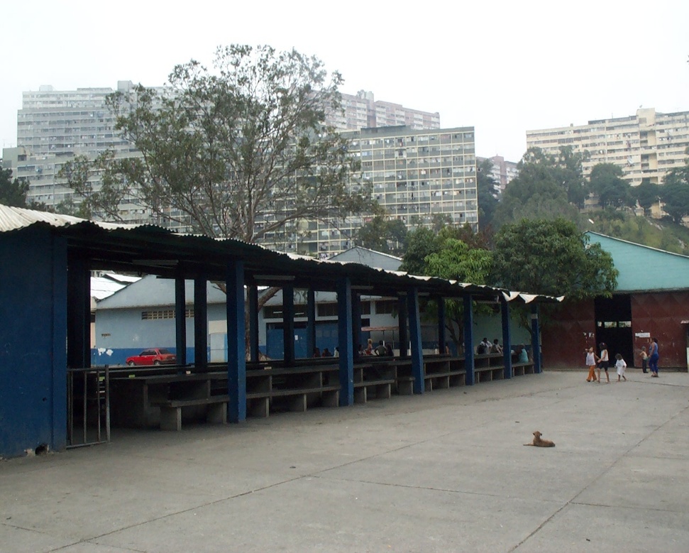 Photo 16 – Le refugio La Ciudadela Bolivariana 2000, Lomas de Urdaneta, Catia, novembre 2001.